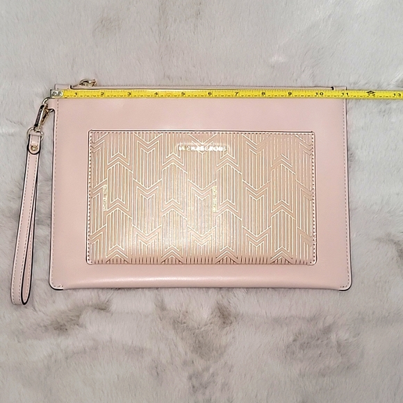 Michael Kors LG Clutch - Picture 3 of 11